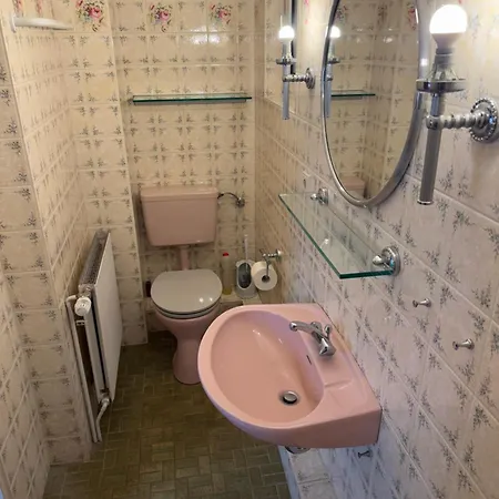 펜션 Fewo-schnoor *